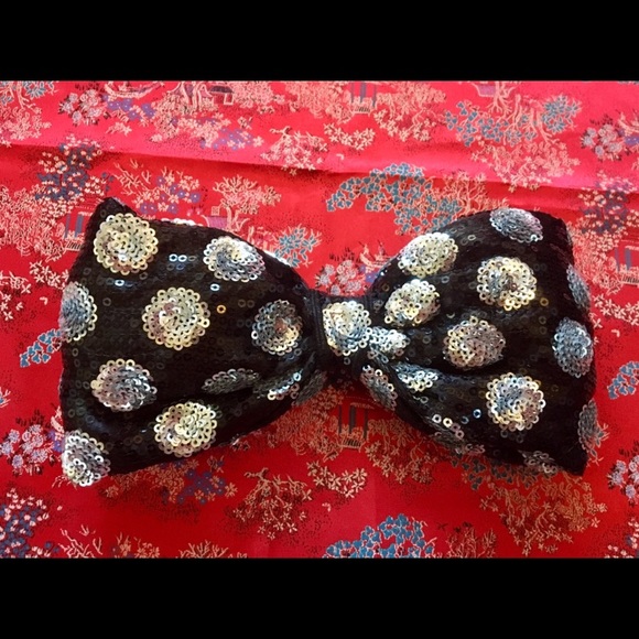 Disney Other - SALE!! LARGE Black Sequin Polka Dot Hair Bow Clip Disney Other - SALE!! LARGE Black Sequin Polka Dot Hair Bow Clip